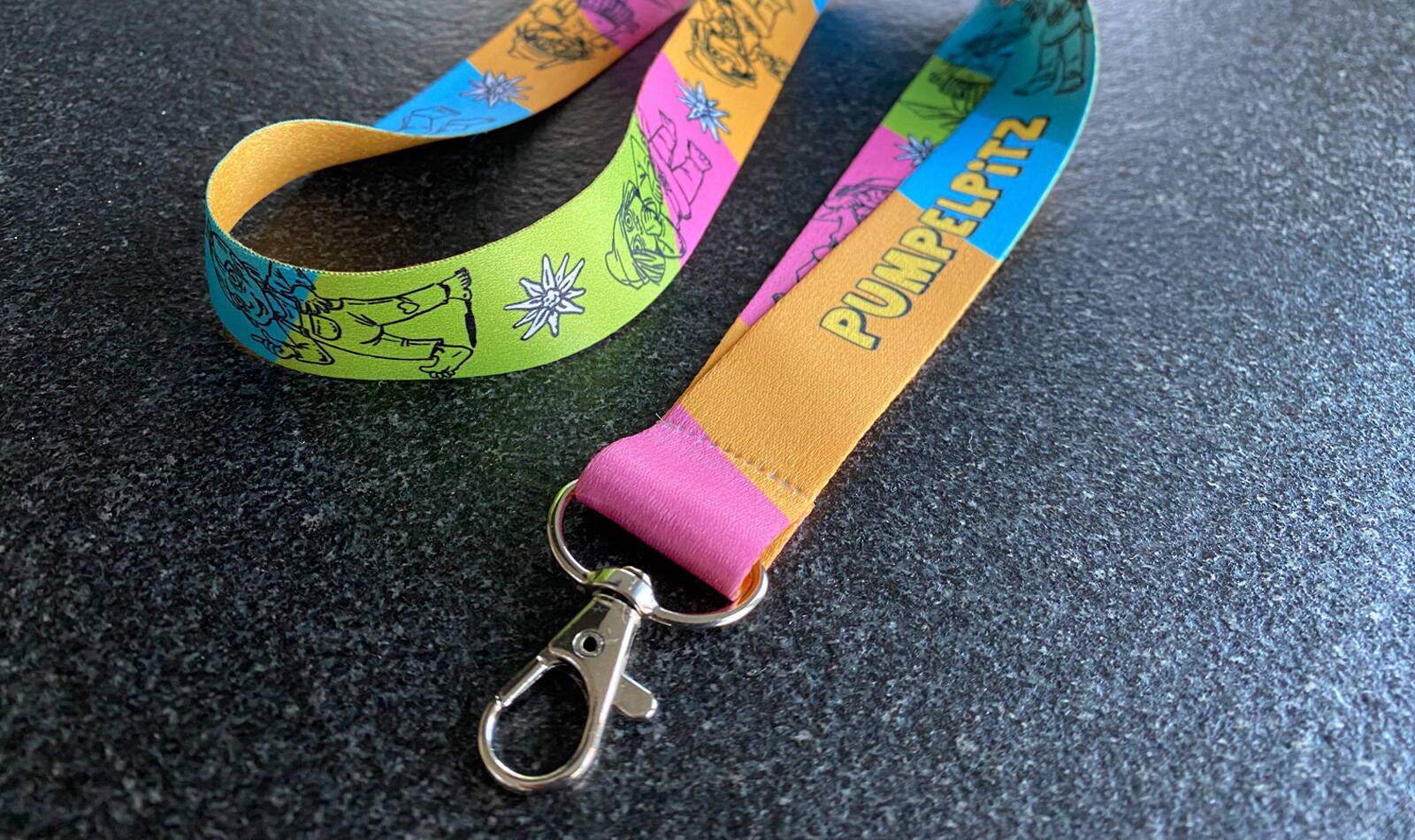 pumpelpitz_lanyard_1.jpg